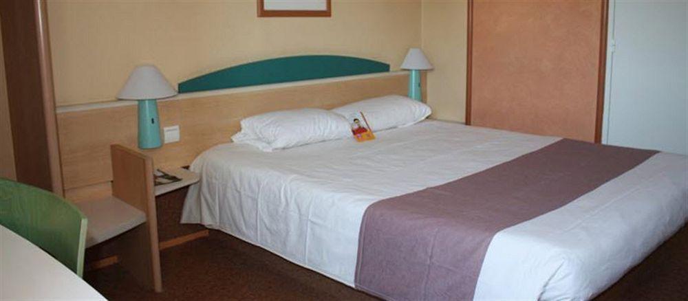 Ibis Lyon Sud Sur Rhone