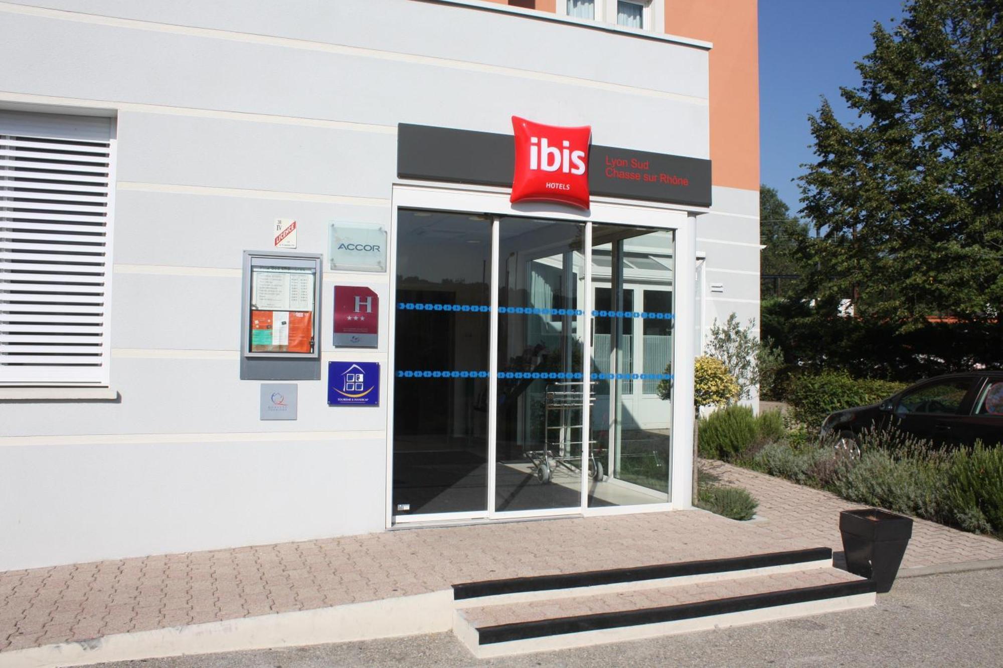 Ibis Lyon Sud Sur Rhone