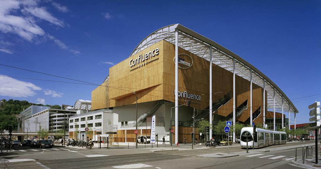 Hotel Ibis Lyon Sud Sur Rhone 3*