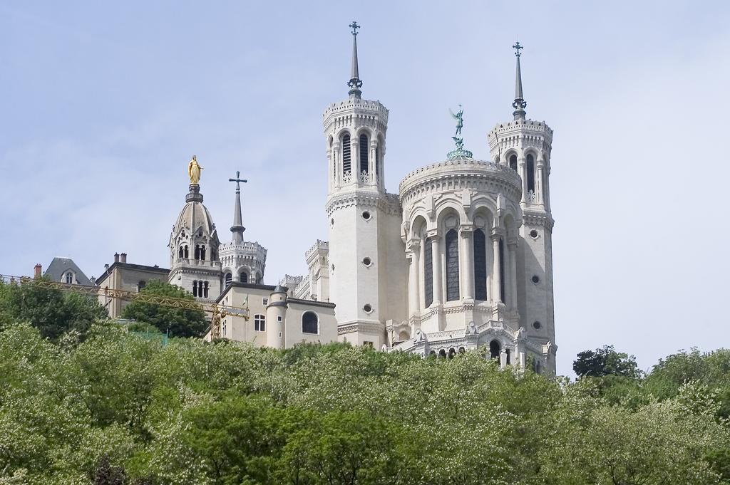 Ibis Lyon Sud Sur Rhone