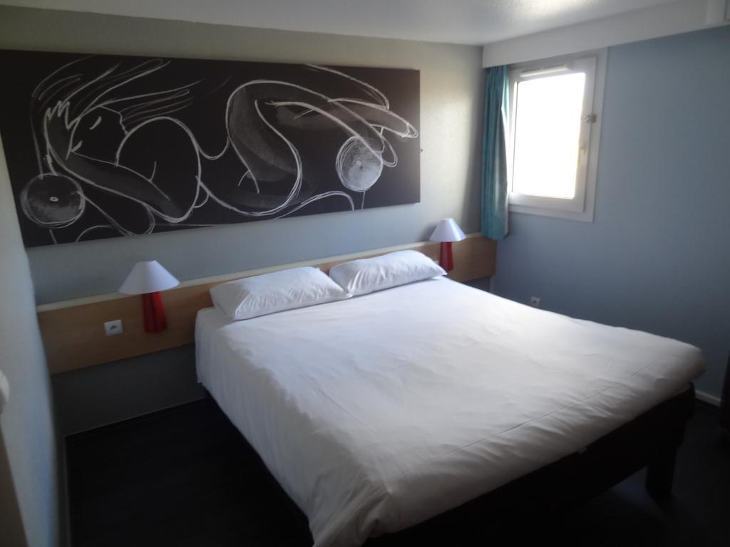 Ibis Lyon Sud Sur Rhone Hotel