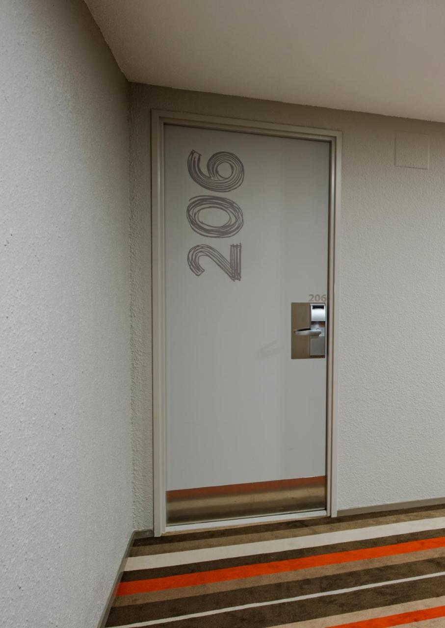 Ibis Lyon Sud Sur Rhone